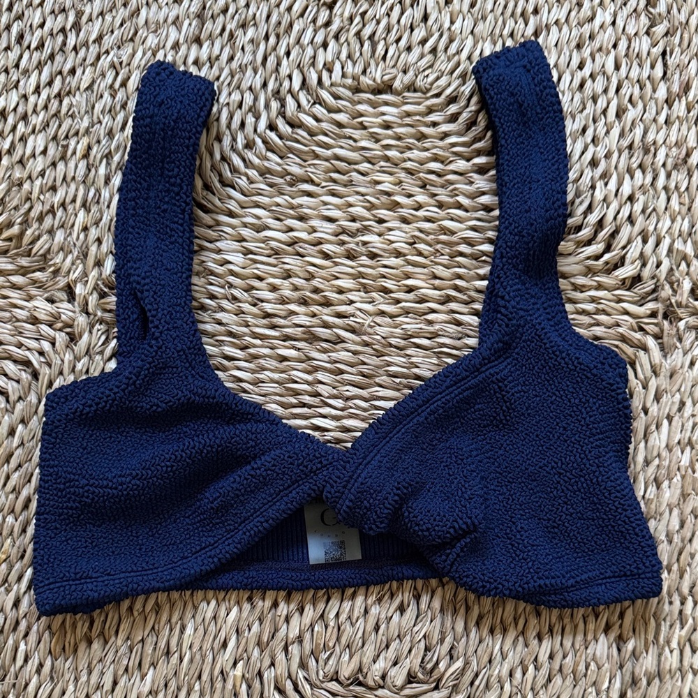 Hunza G Juno Bikini Top (navy)